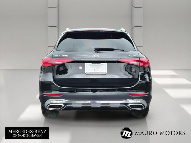 Used 2026 Black Mercedes-Benz GLC 300 image 4