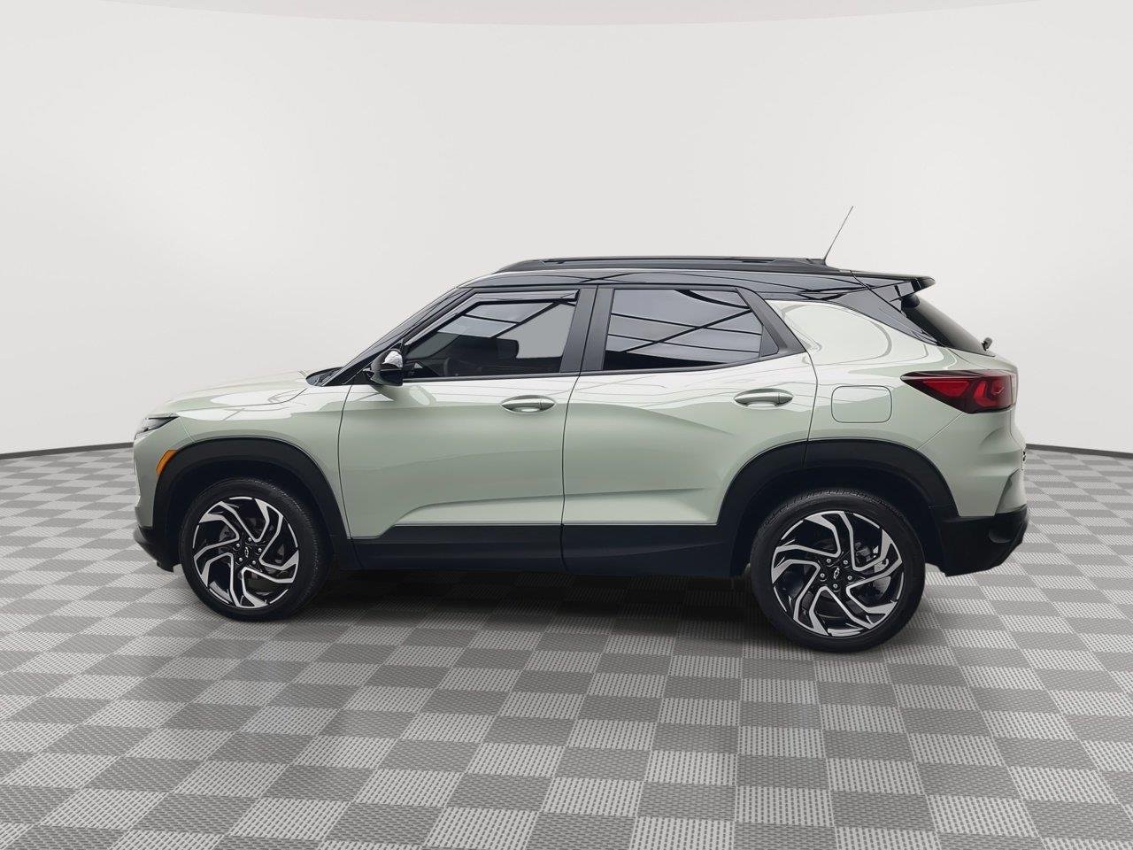 Certified Used 2024 Cacti Green Chevrolet RS image 33