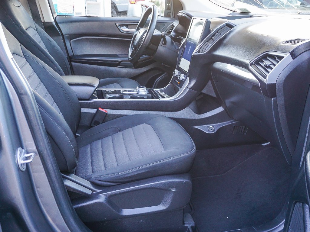 Used 2023 Gray Ford SE image 13