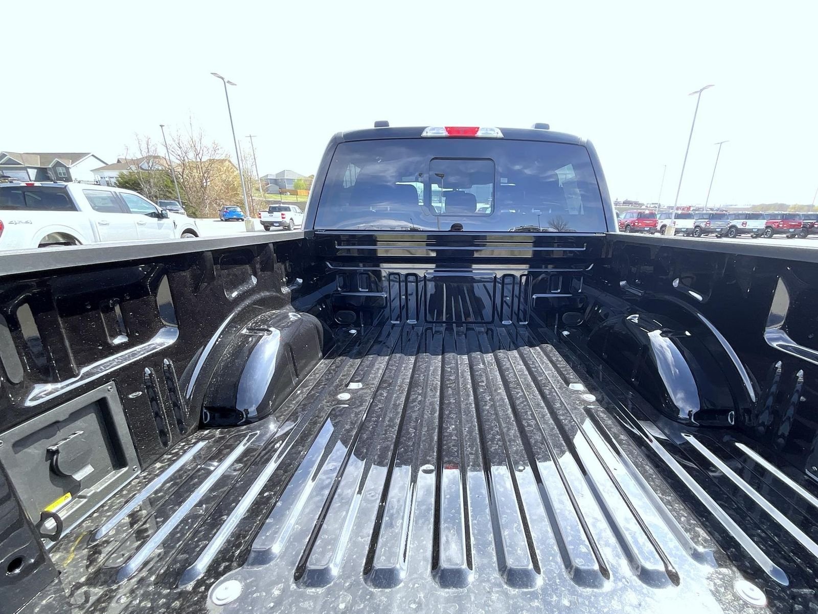 New 2026 Agate Black Metallic Ford XLT image 14