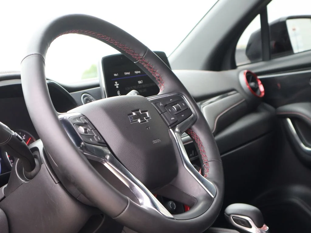 Used 2025 Black Chevrolet RS image 25