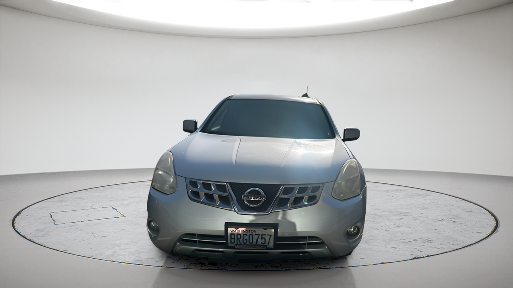 Used 2013 Brilliant Silver Nissan S image 7