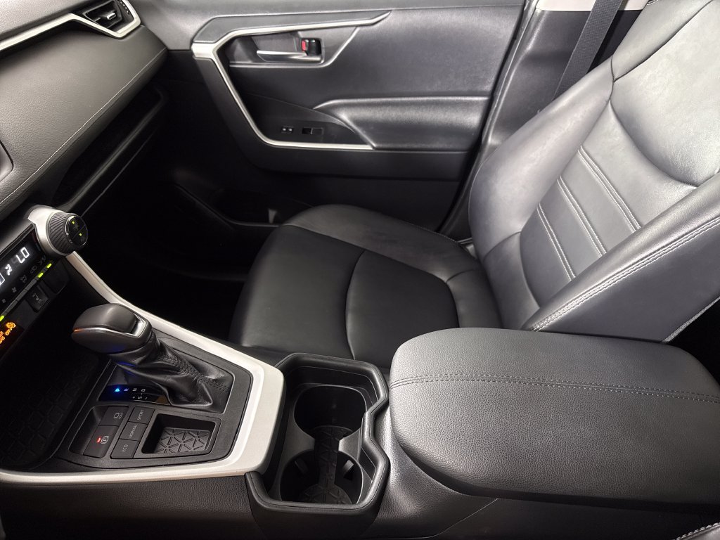 2019 Toyota RAV4 XLE Premium - Photo 21