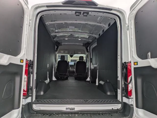 New 2026 Oxford White Ford Base image 43