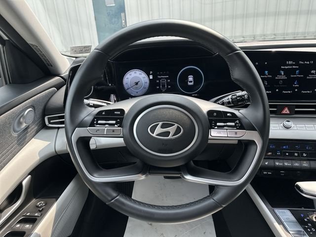 Used 2025 White Hyundai Limited image 13