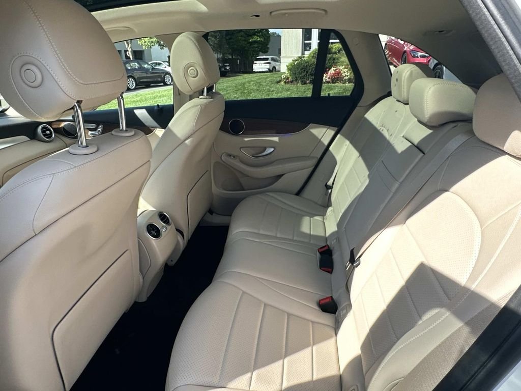 Certified Used 2022 Polar White Mercedes-Benz GLC 300 image 14