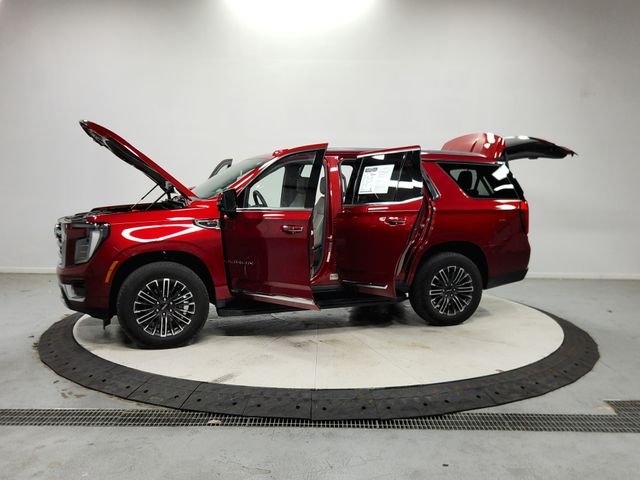 Used 2025 Red GMC Elevation image 13