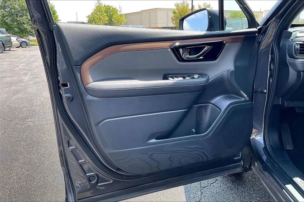 Used 2025 Gray Subaru Sport image 26