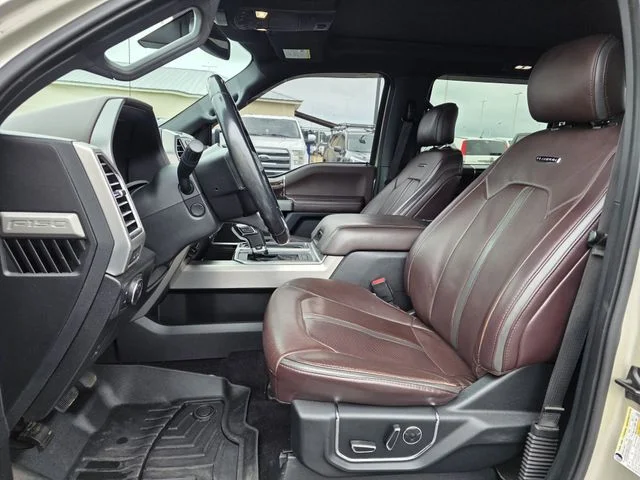 Used 2017 Oxford White Ford Platinum image 13