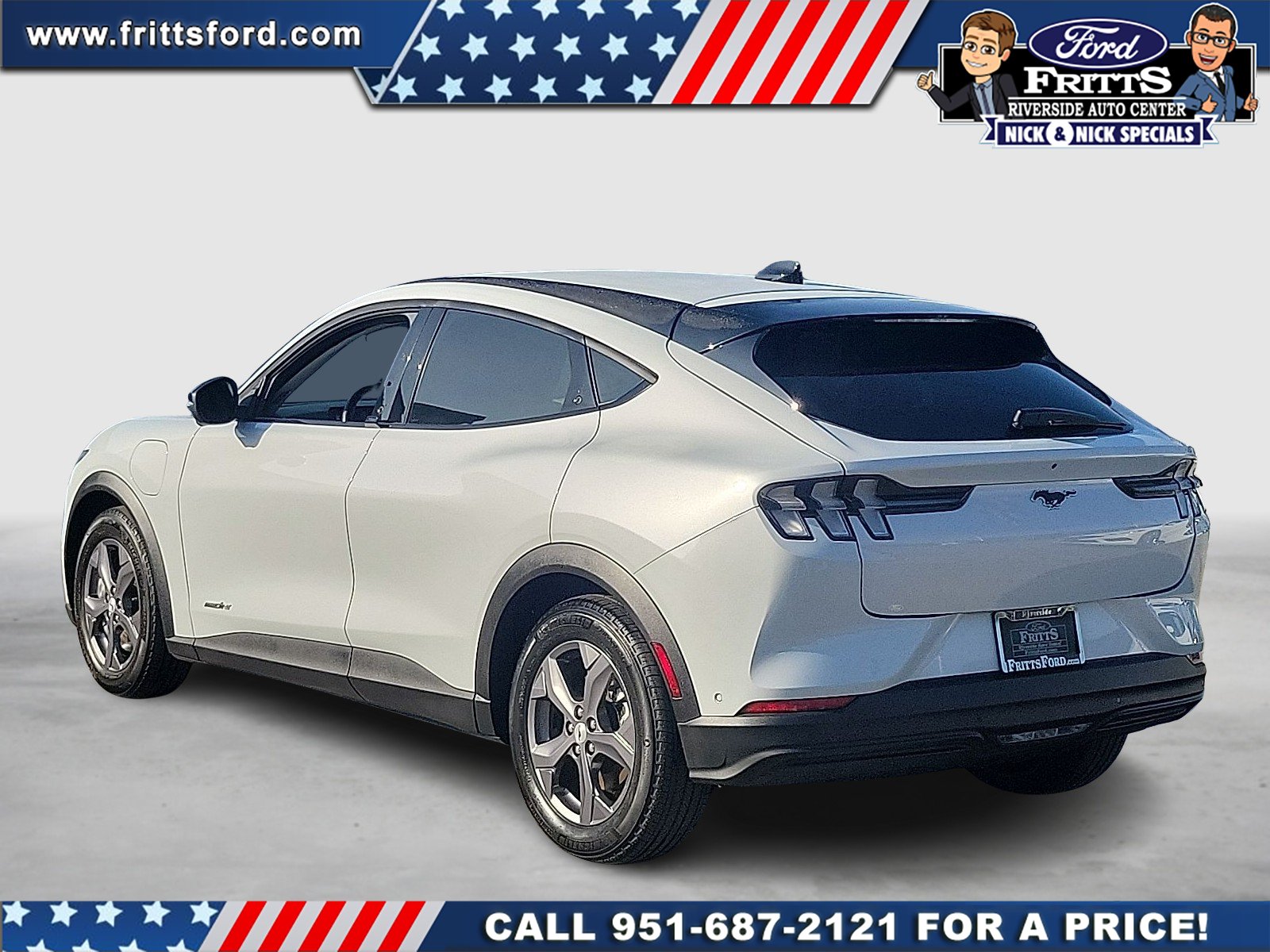 Certified Used 2023 White Metallic Ford Select image 3