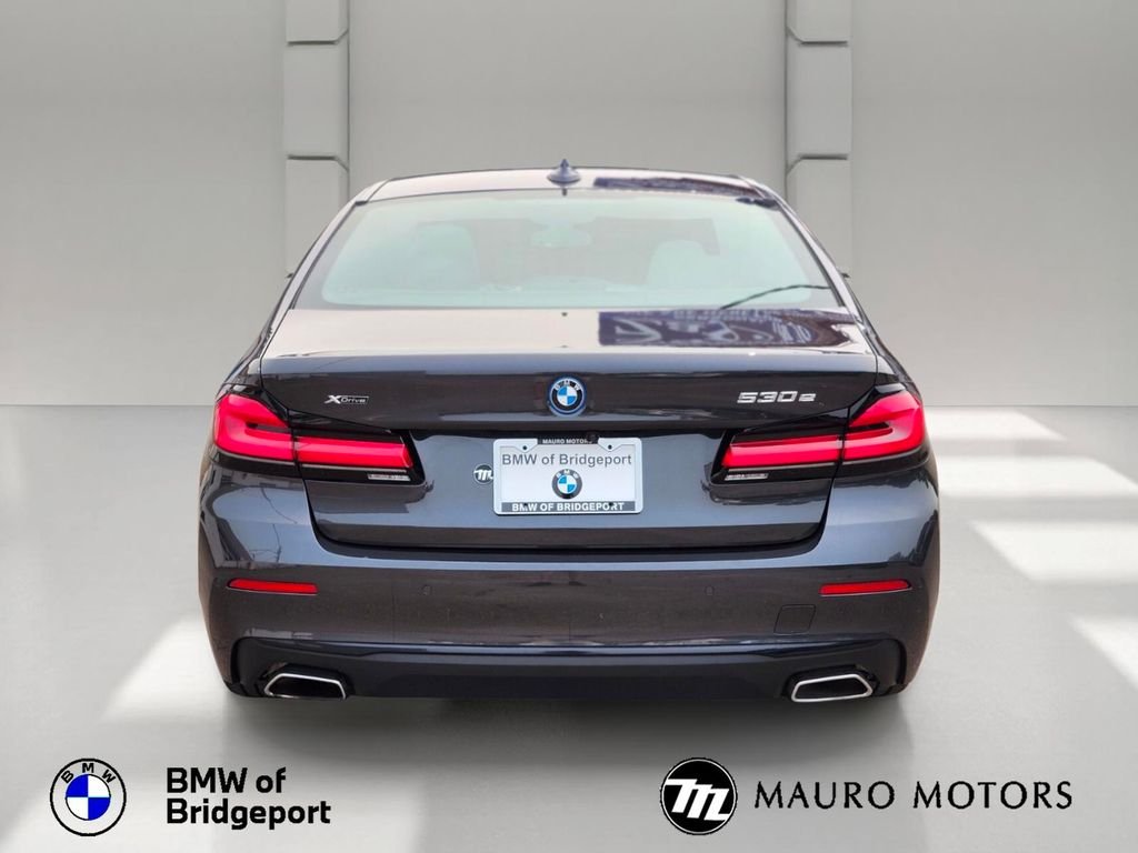 Used 2023 Gray BMW 530e iPerformance image 5