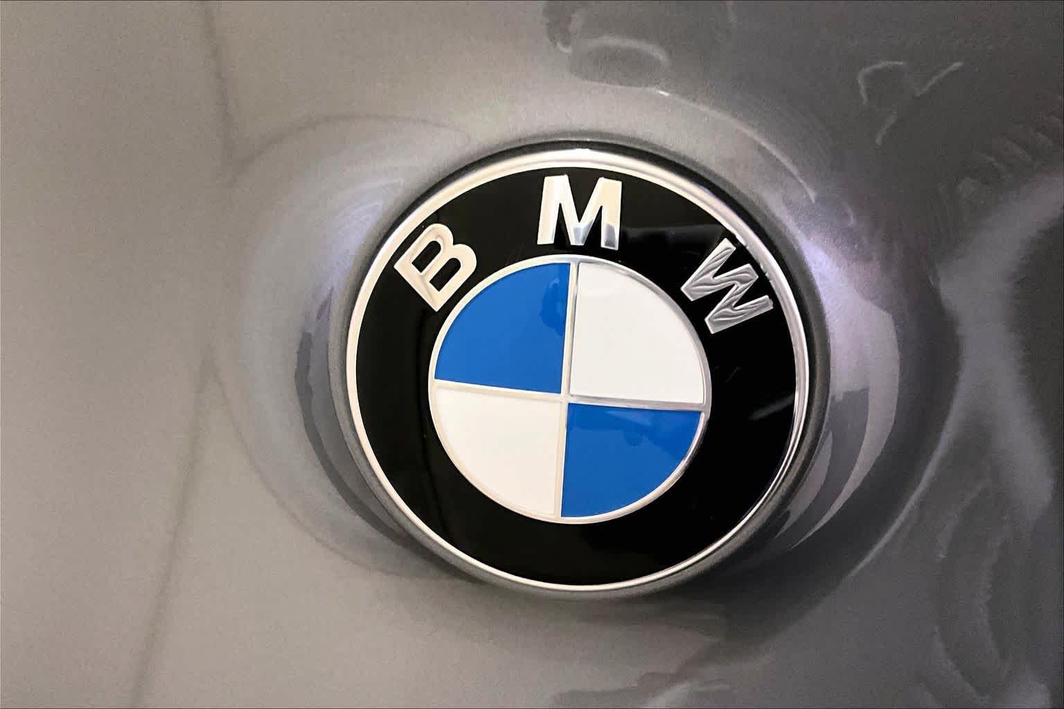 Used 2026 Skyscraper Grey Metallic BMW 30 xDrive image 31