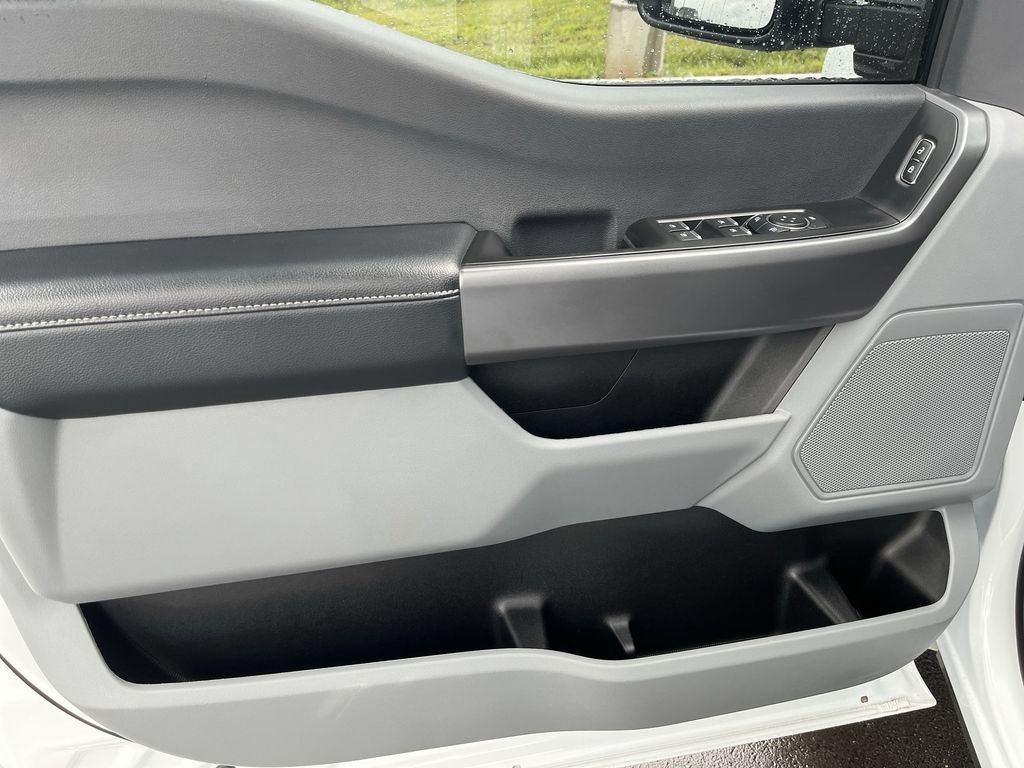 Used 2024 White Ford XL image 13