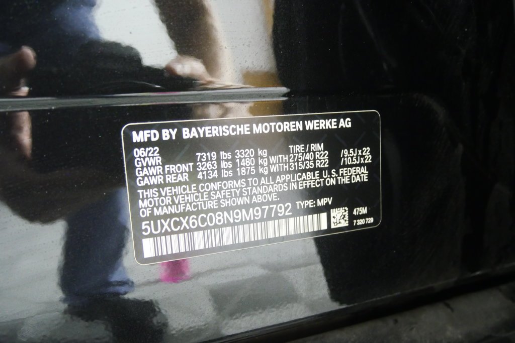 Used 2022 Black Sapphire Metallic BMW M50i image 30