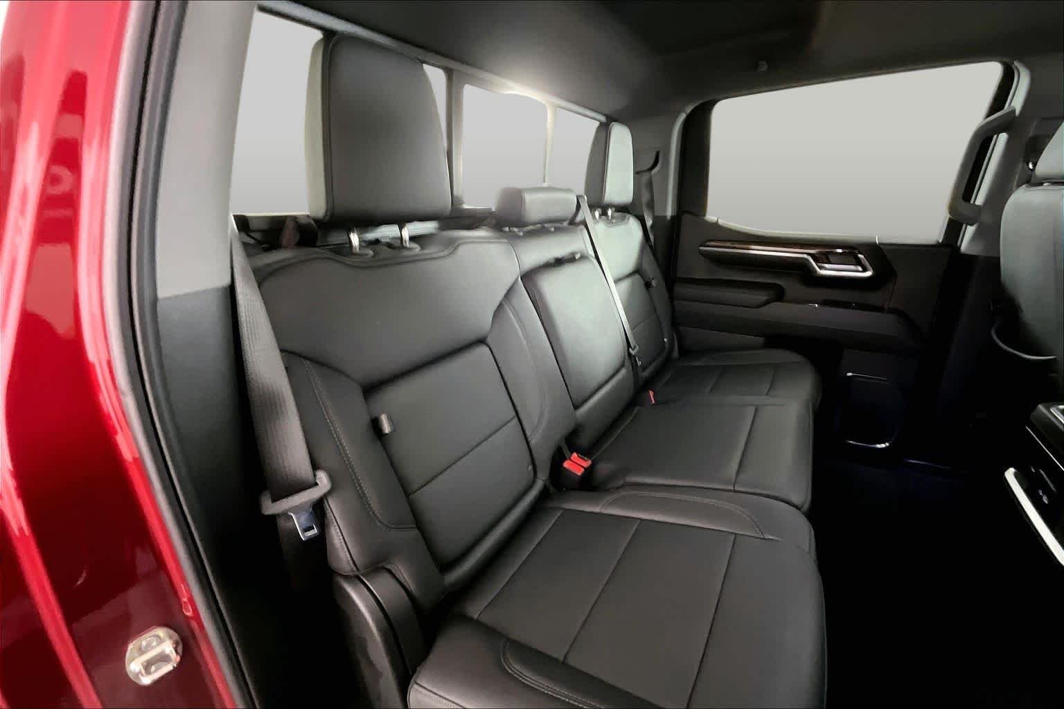 Used 2024 Volcanic Red Tintcoat GMC Elevation image 18
