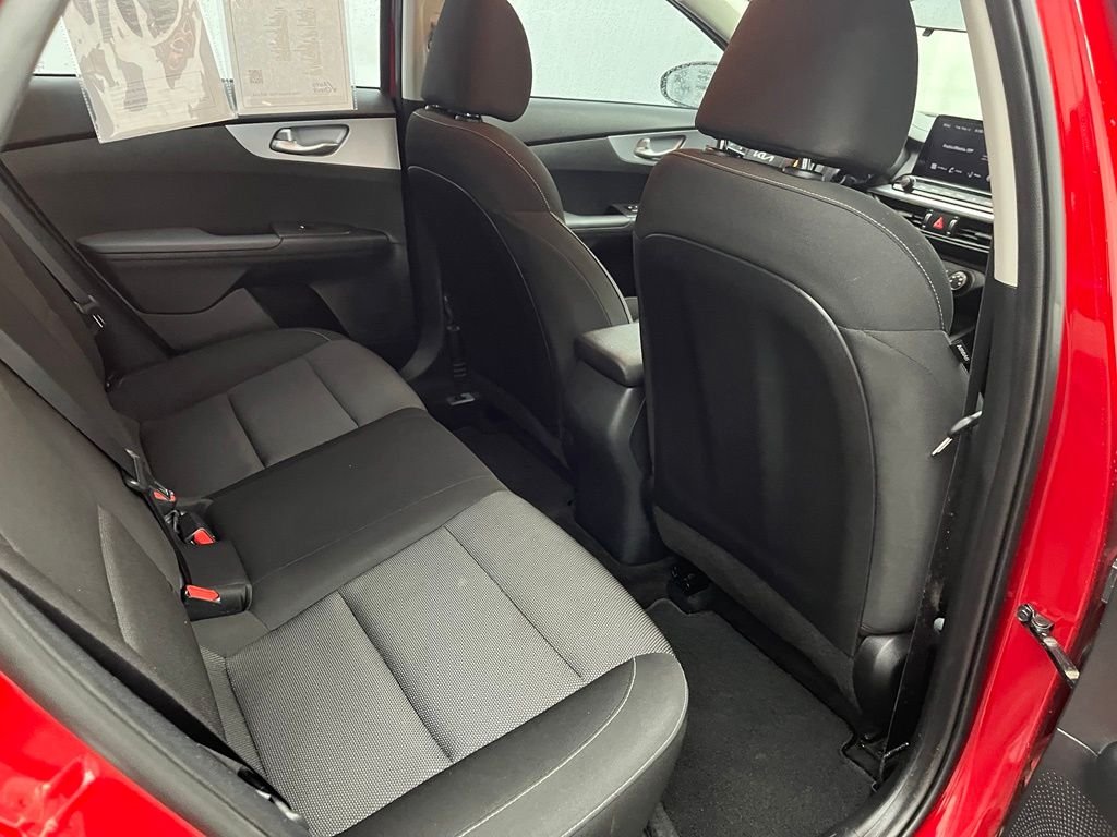 Used 2023 Currant Red Kia LXS image 34