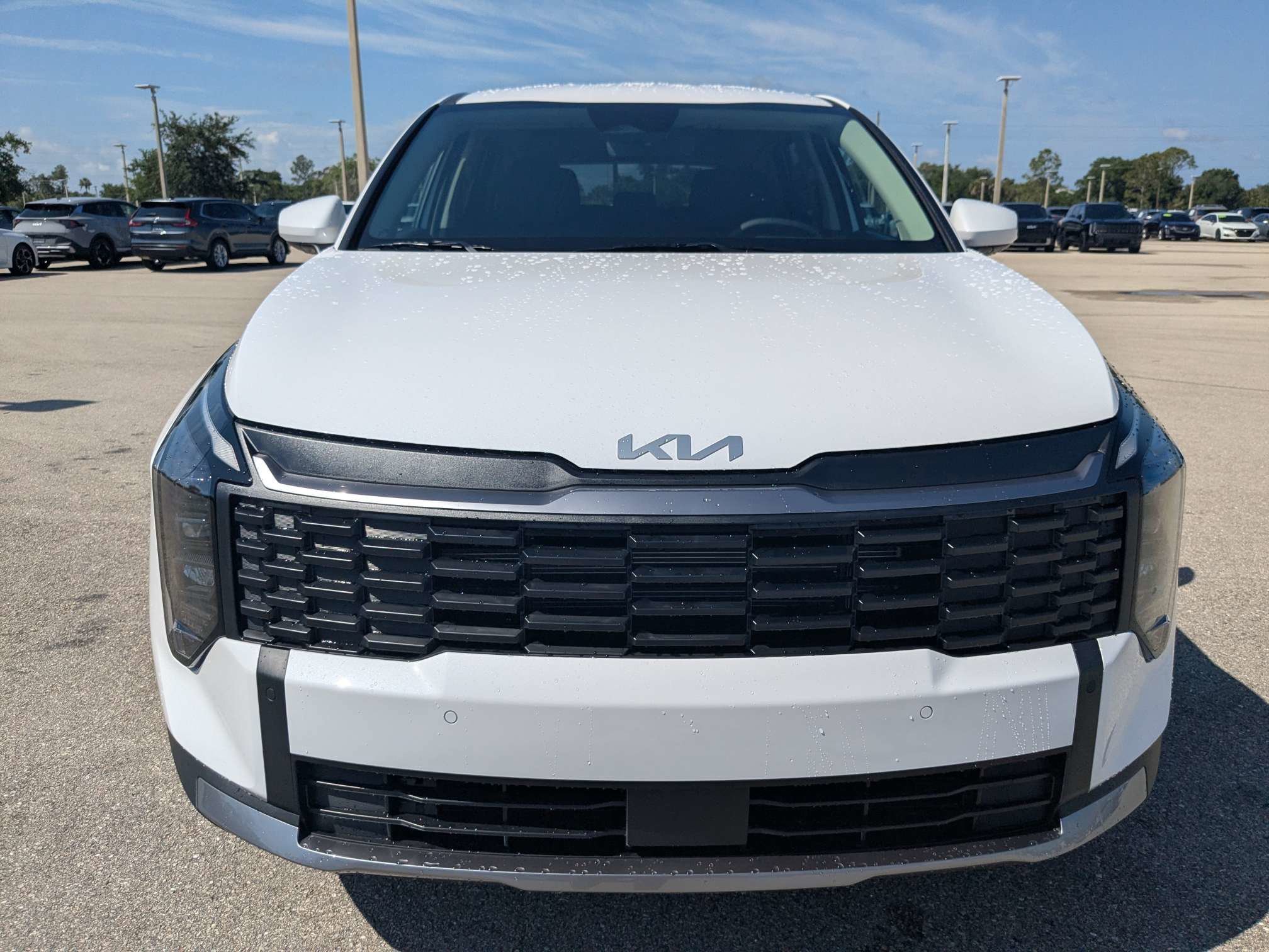 New 2026 Glacial White Pearl Kia LX image 3