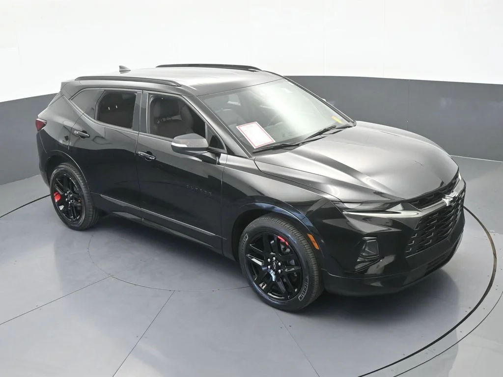 Used 2020 Black Chevrolet RS image 69