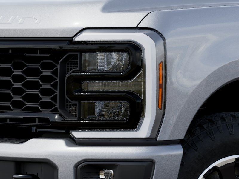 New 2027 Iconic Silver Metallic Ford F-250® XLT image 18