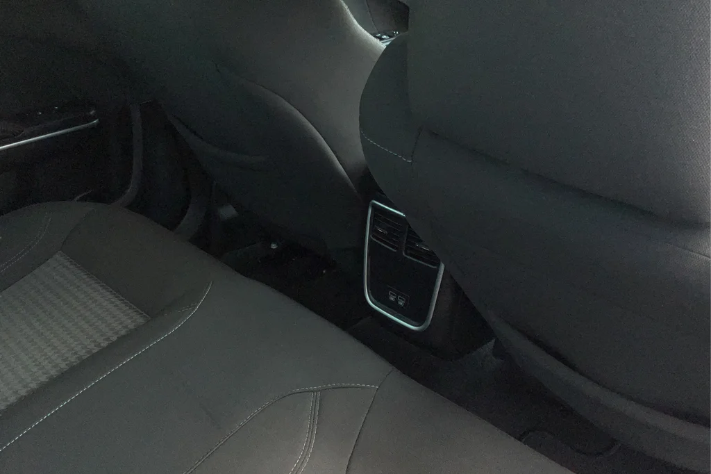 Used 2023 Gray Dodge SXT image 22