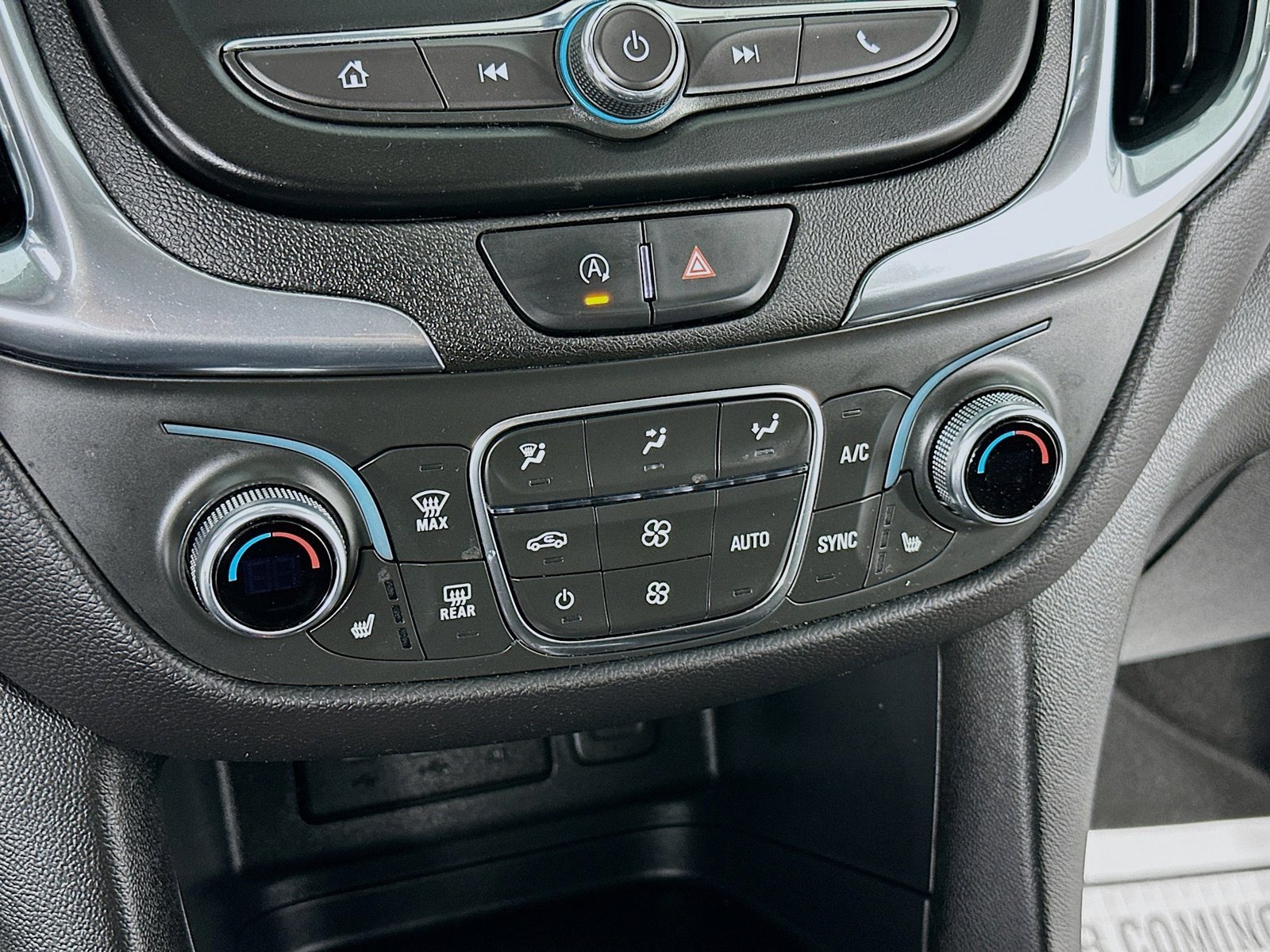 2023 Chevrolet Equinox LT - Photo 20