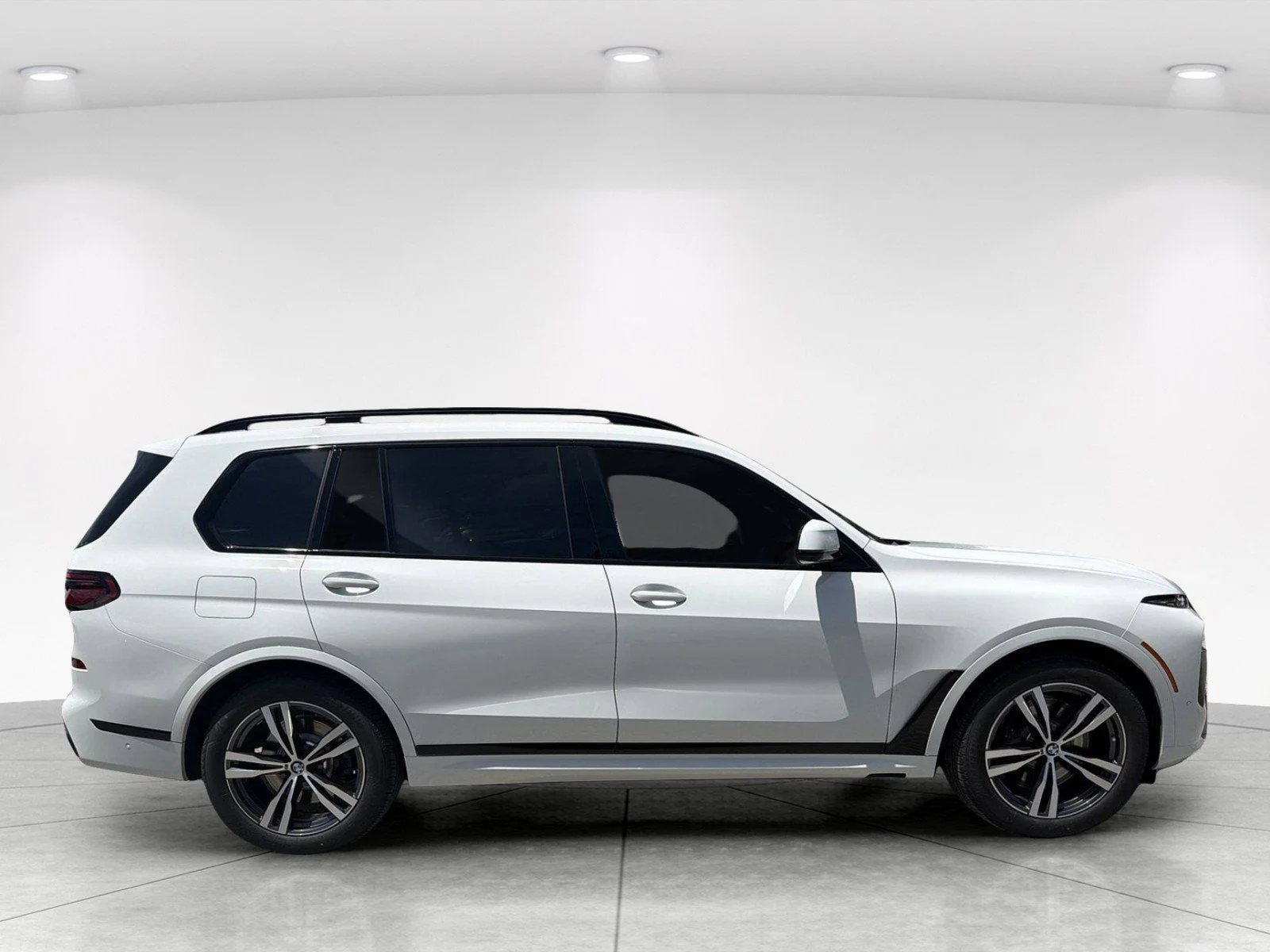New 2027 Alpine White BMW xDrive40i image 3