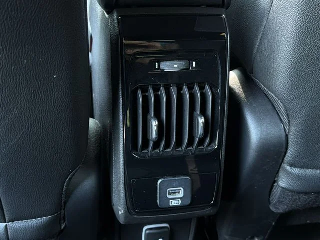 Used 2025 White Jeep Trailhawk image 19