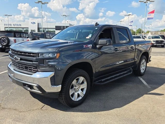 Used 2020 Gray Chevrolet RST image 3