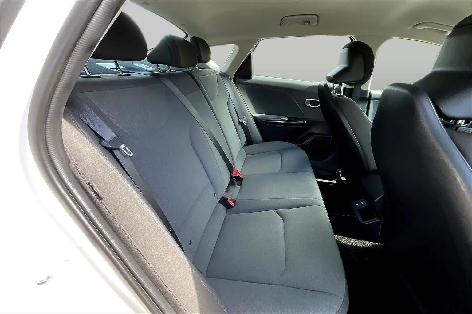 2025 Kia K4 LXS - Photo 20