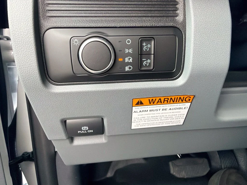 New 2027 Oxford White Ford F-350® XL image 24