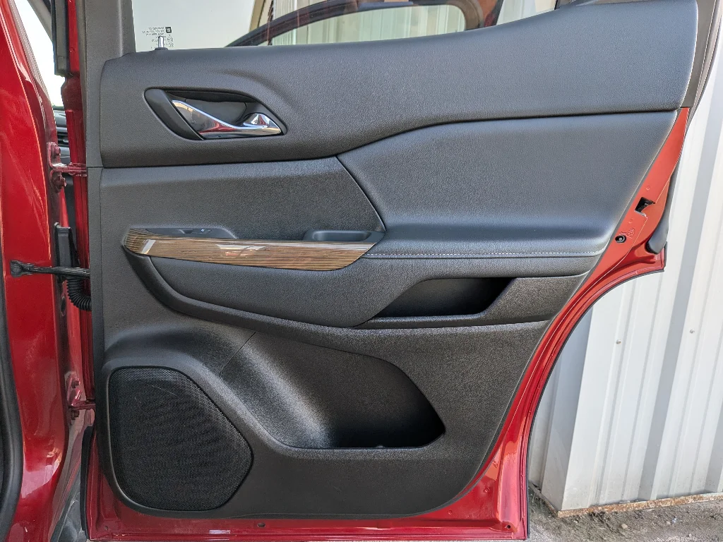 Used 2021 Cayenne Red Tintcoat GMC SLE image 20