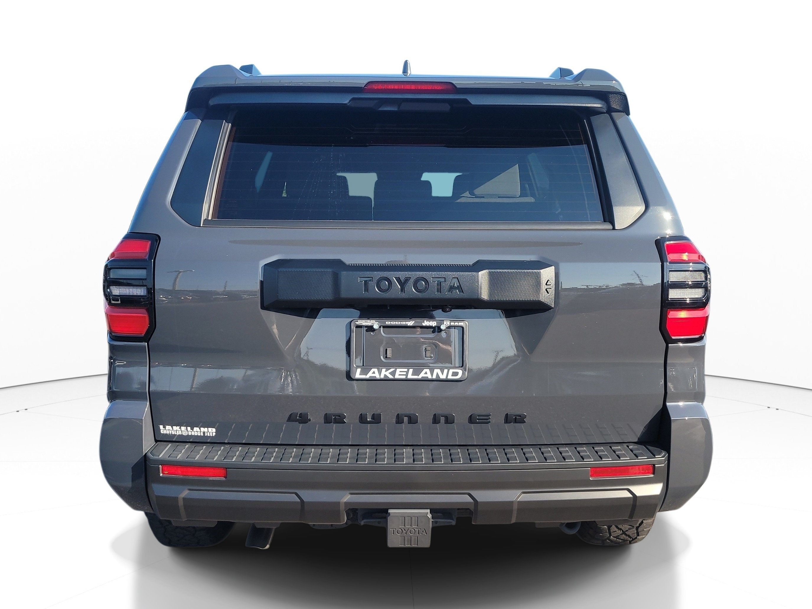 Used 2025 Underground Toyota SR5 image 5