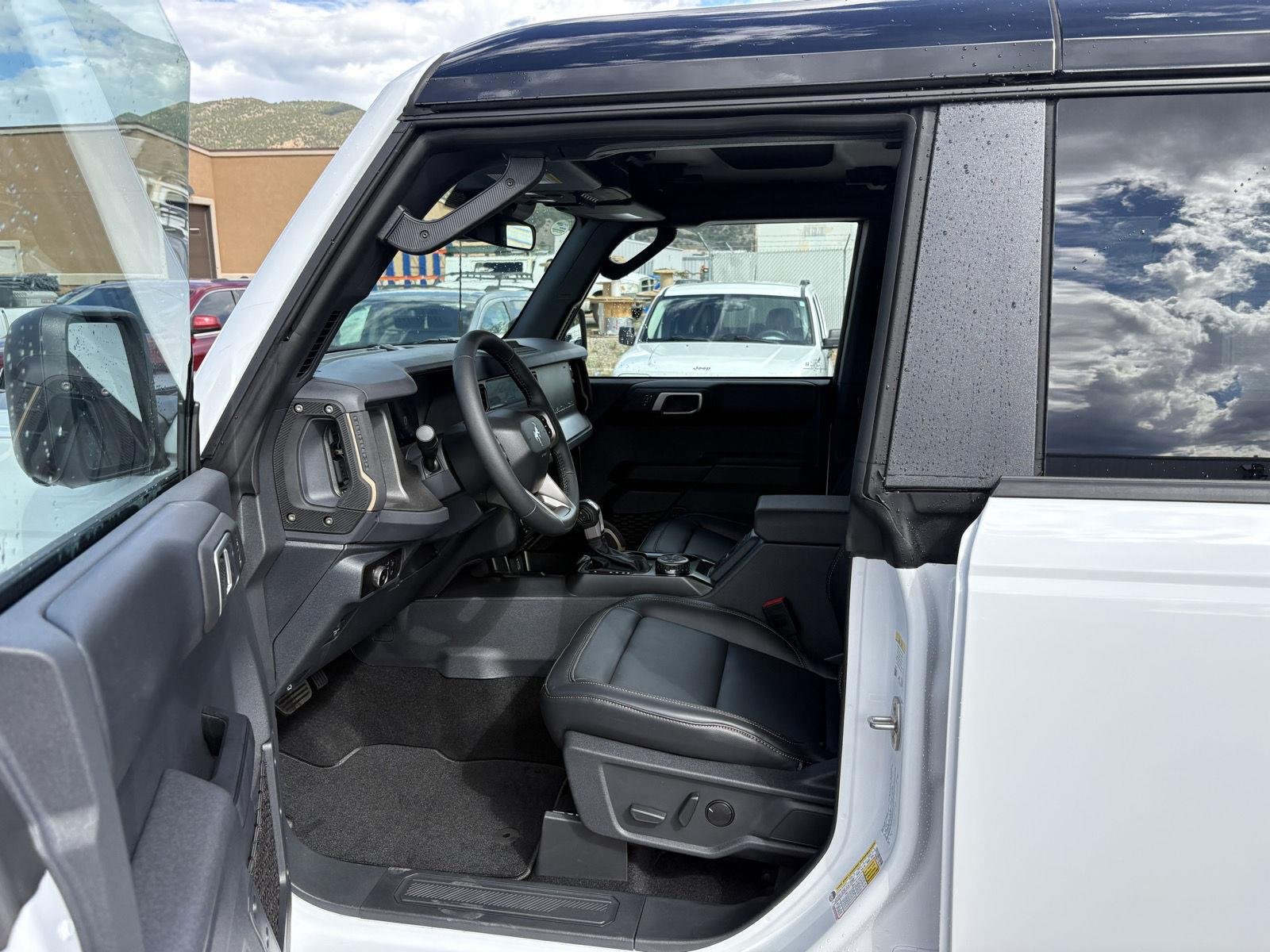 New 2026 Oxford White Ford Badlands® image 8