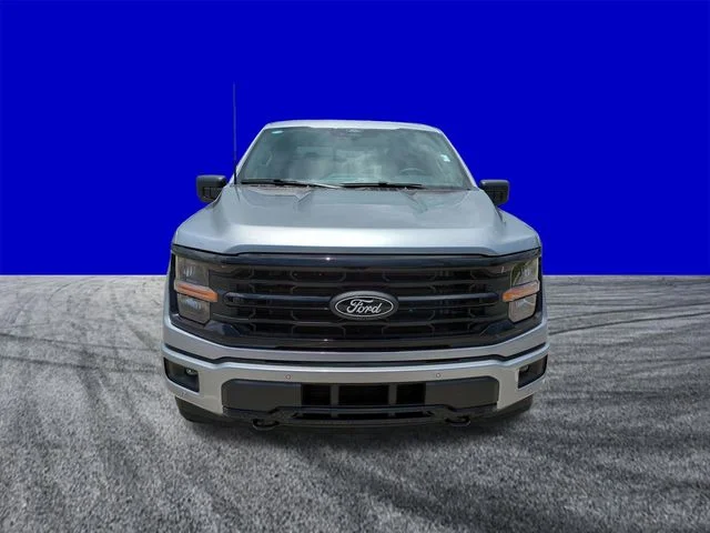 New 2026 Iconic Silver Metallic Ford XLT image 9
