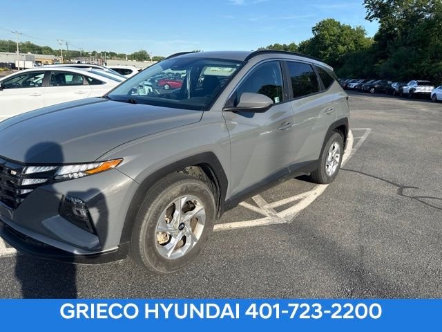 Used 2024 Gray Hyundai SEL image 1