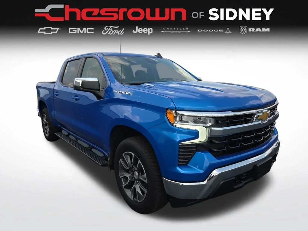 Used 2025 Blue Chevrolet LT image 3