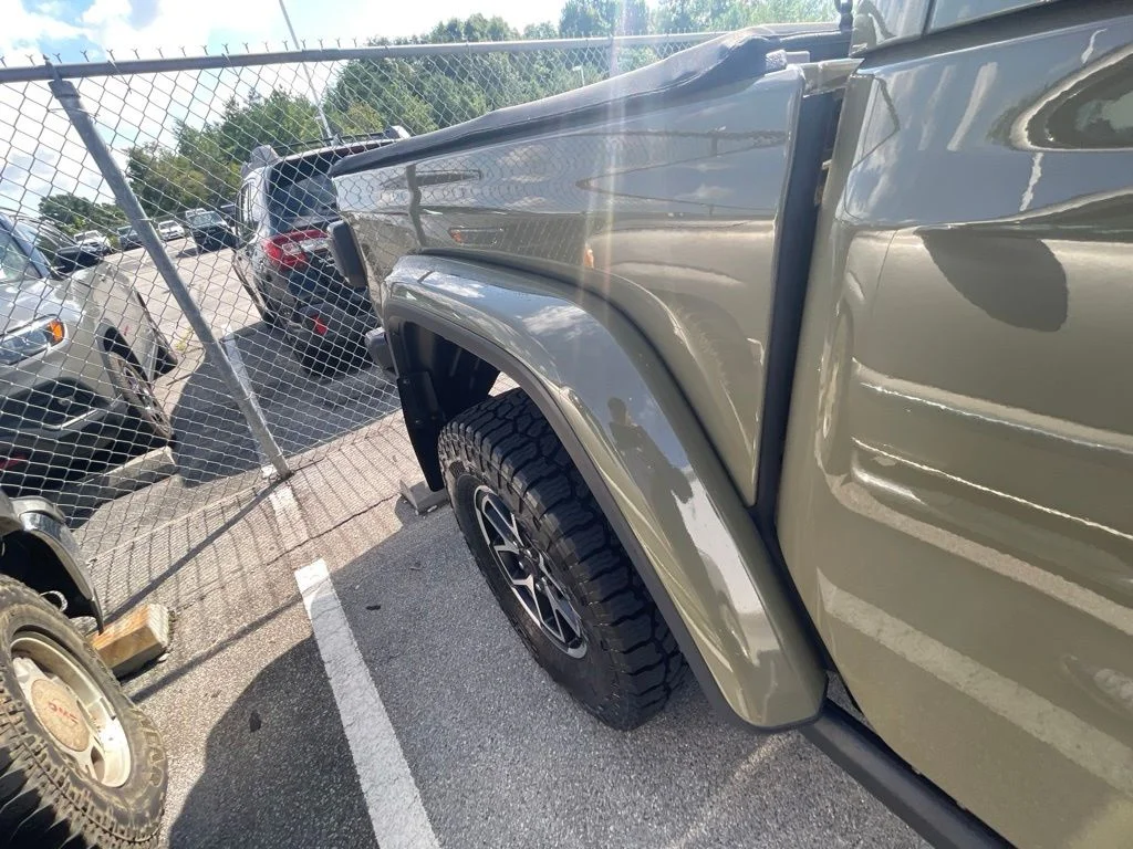 Used 2025 Green Jeep Rubicon image 10