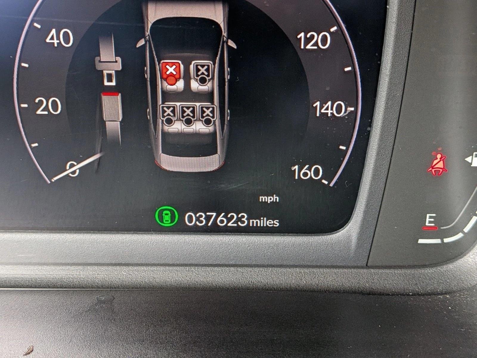 Used 2023 Meteorite Gray Metallic Honda LX image 11