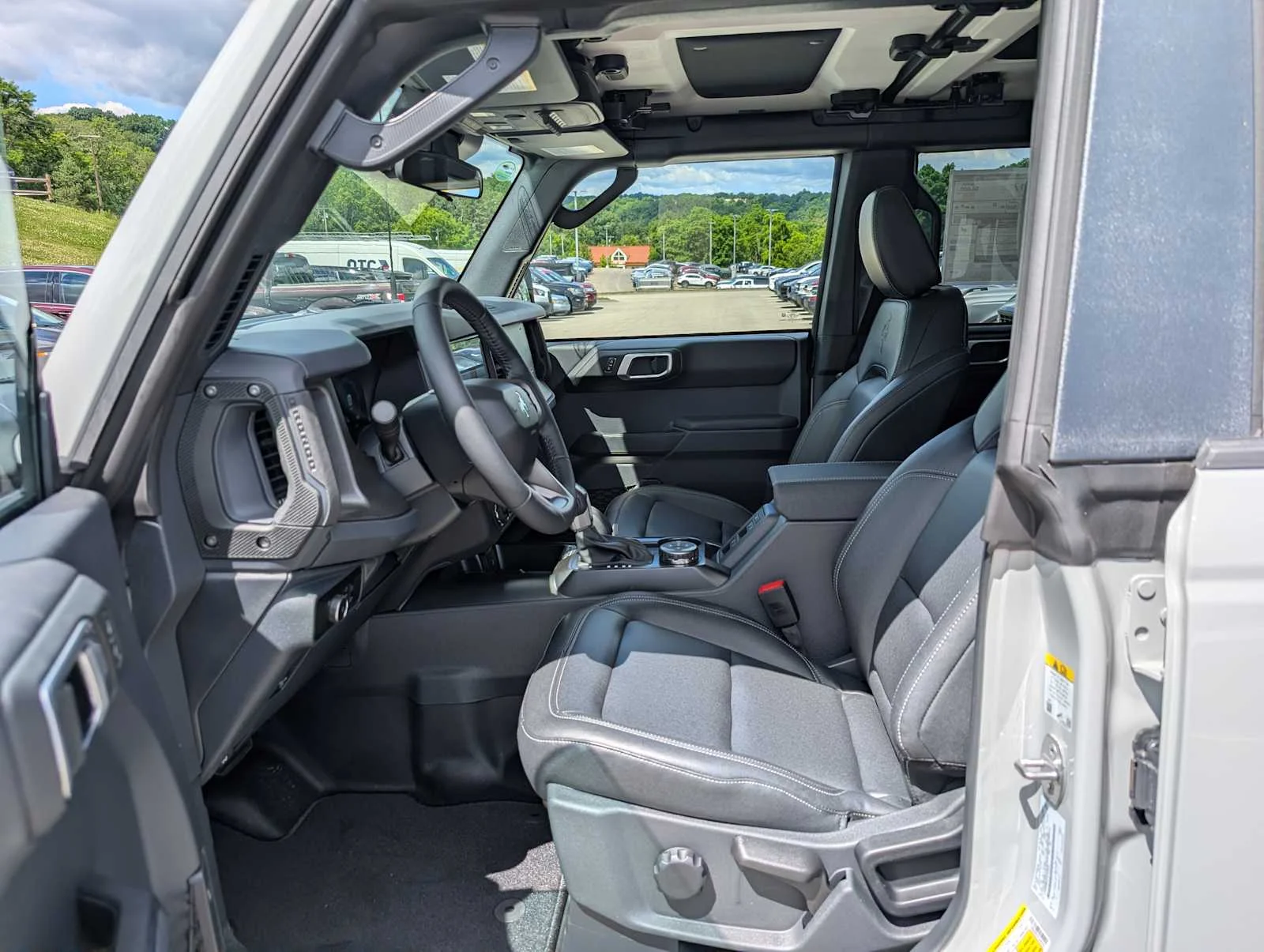 New 2026 Avalanche Gray Ford Badlands® image 4