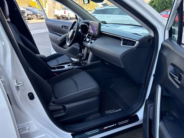 2024 Toyota Corolla Cross LE - Photo 34