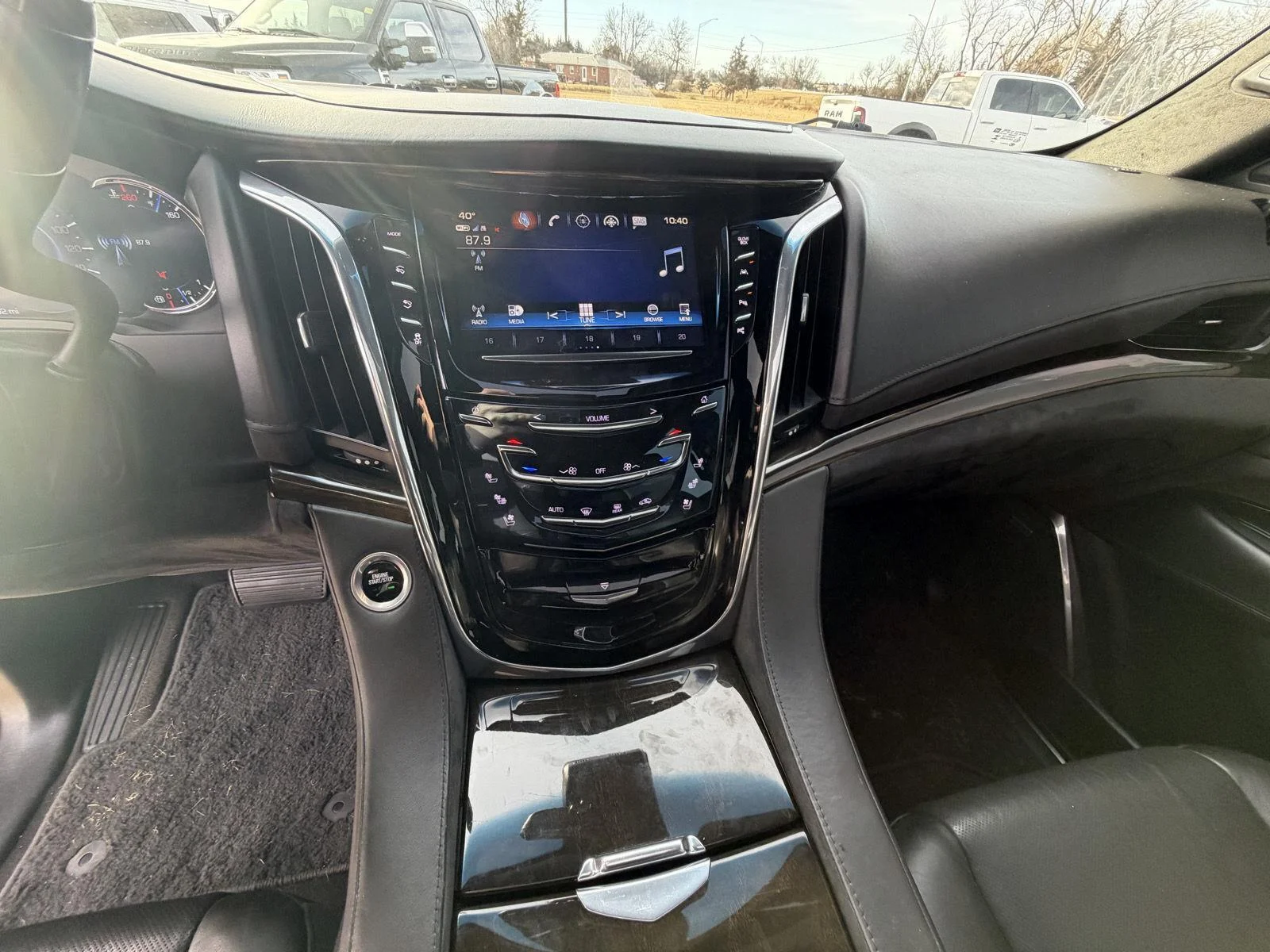 2017 Cadillac Escalade ESV Platinum - Photo 13