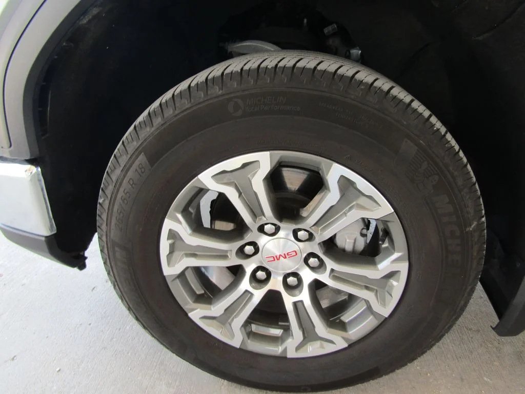 Used 2025 Sterling GMC SLT image 31