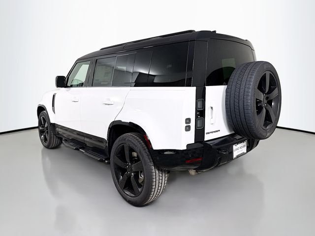New 2026 Fuji White Land Rover X-Dynamic SE image 7
