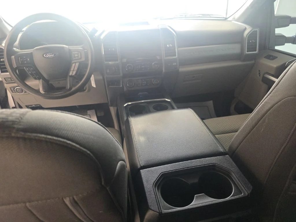 Used 2021 Oxford White Ford XLT image 12