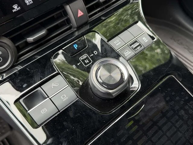 2024 Toyota bZ4X XLE - Photo 21