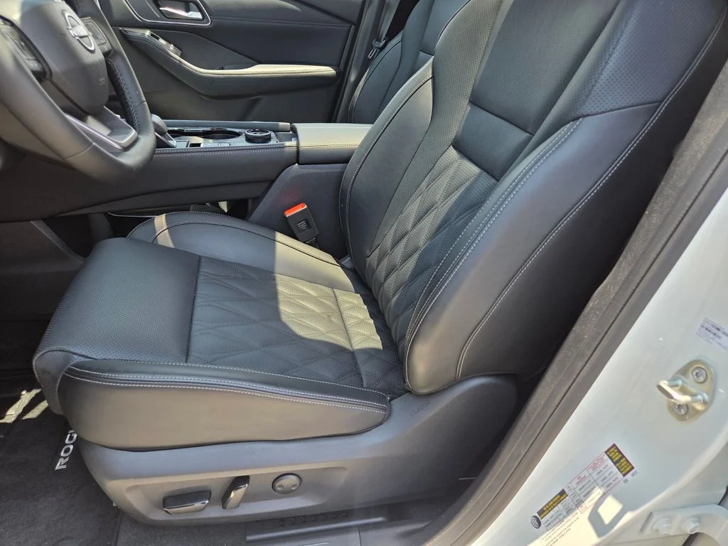 Certified Used 2026 White Nissan Platinum image 10
