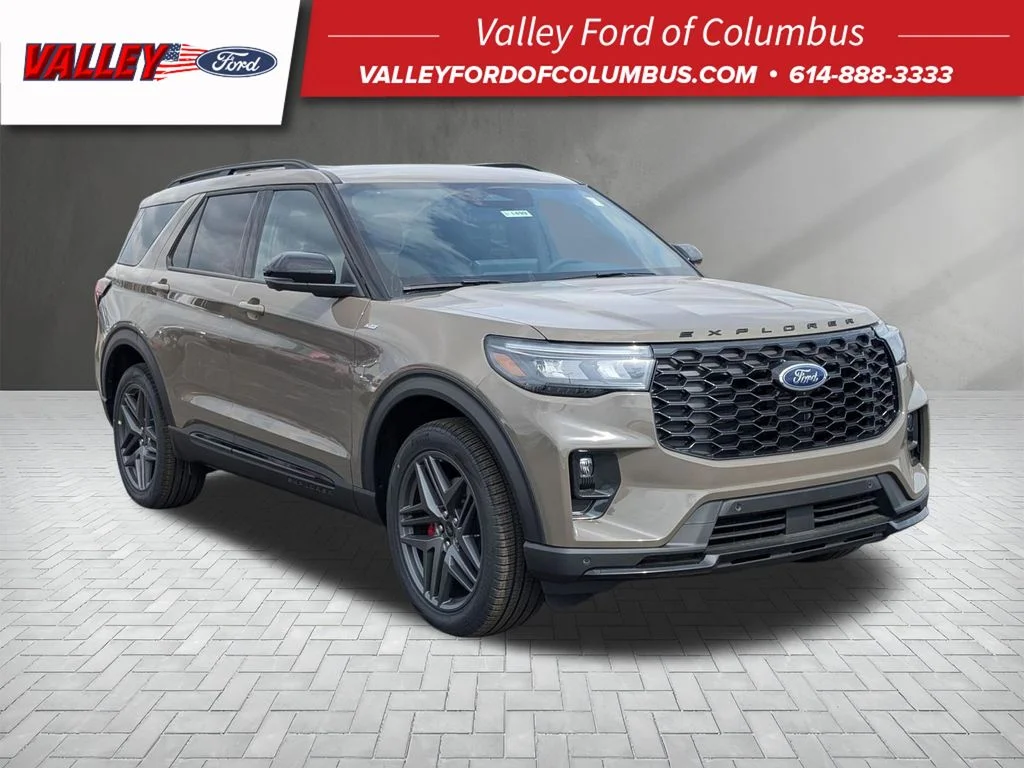 2026 Ford Explorer ST-LINE 4WD's photo