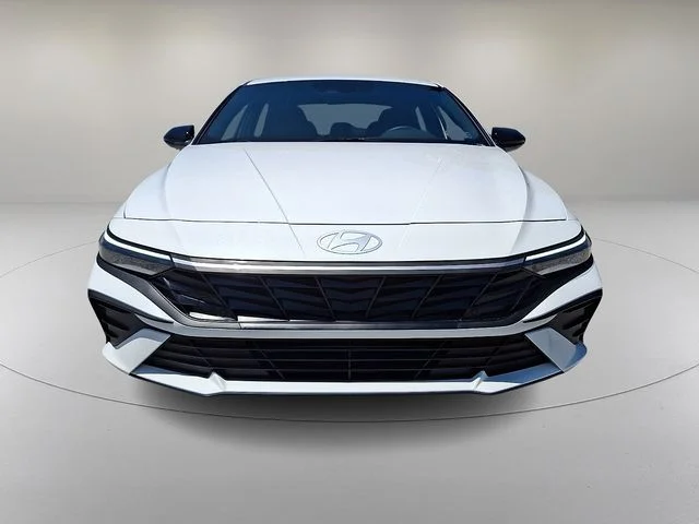 New 2026 White Hyundai SEL Sport image 2