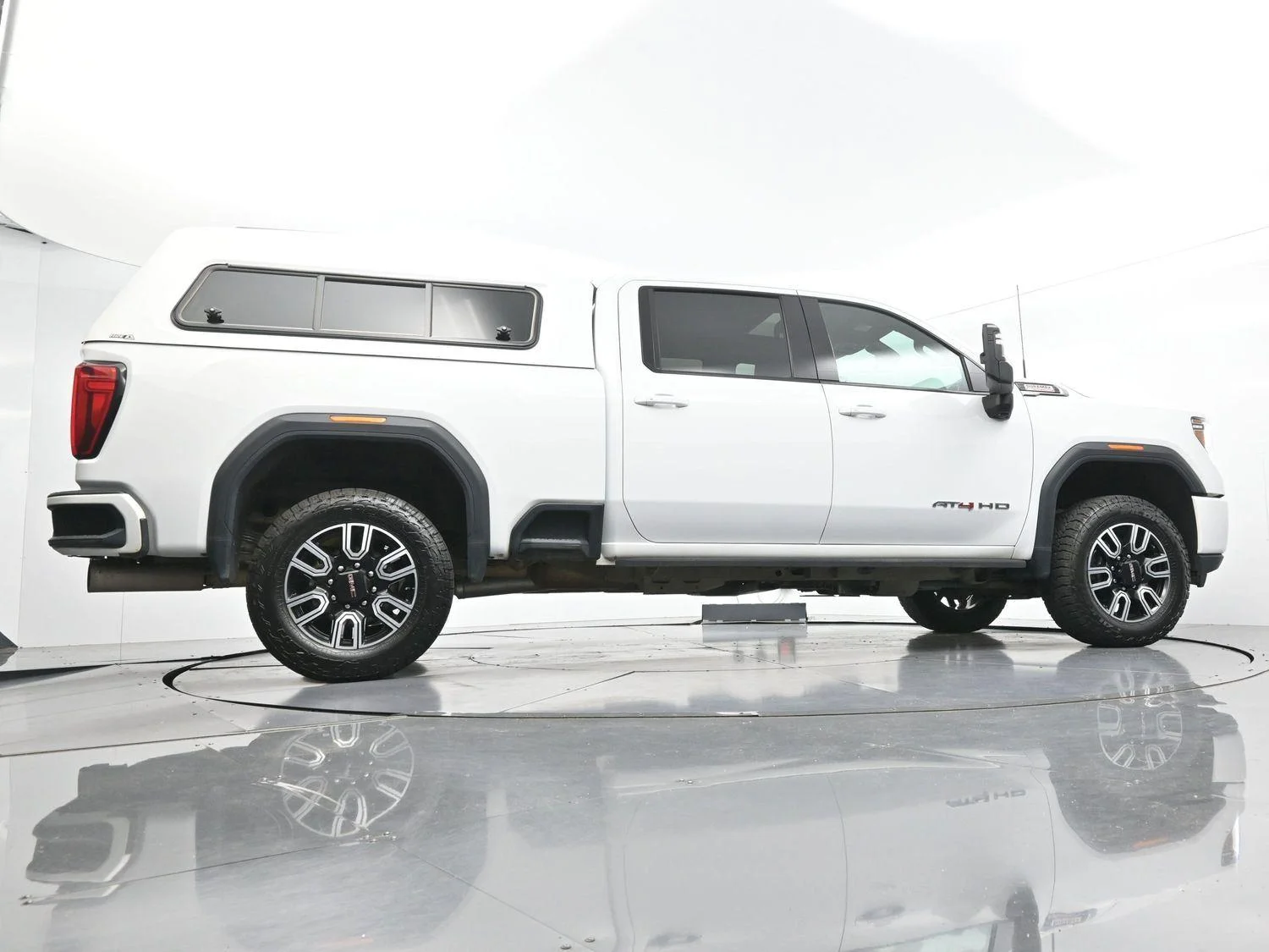 Used 2021 SUMMIT WHITE GMC AT4 image 51