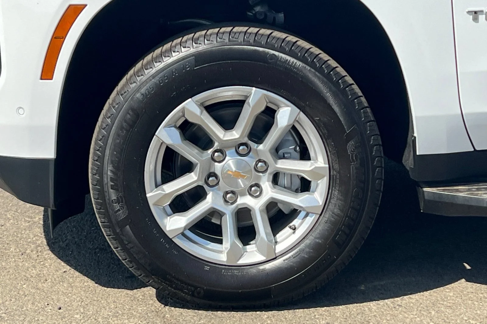 New 2026 Summit White Chevrolet LS image 26